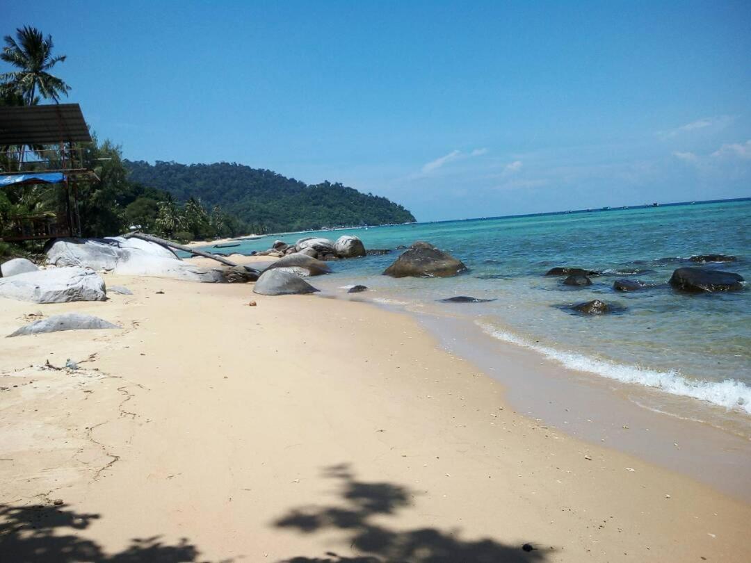 Bungkil Place Hotel Tioman island Exterior photo